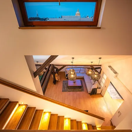 A/c Lux Rooftop 6br+3.5bath Wenceslas Square * Praga