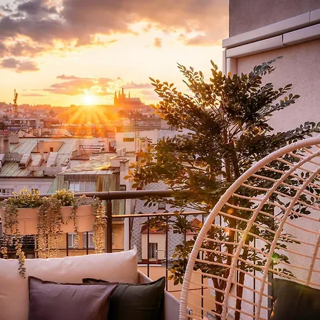 A/c Lux Rooftop 6br+3.5bath Wenceslas Square