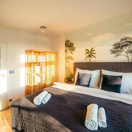 A/c Lux Rooftop 6br+3.5bath Wenceslas Square * Praga