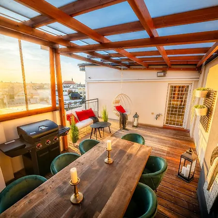 A/c Lux Rooftop 6br+3.5bath Wenceslas Square Apartament