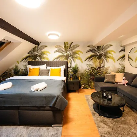 شقة A/c Lux Rooftop 6br+3.5bath Wenceslas Square *