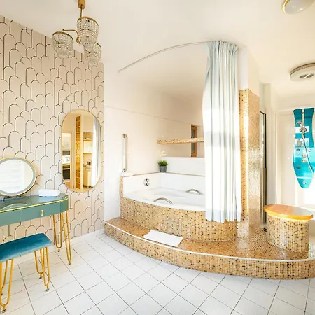 A/c Lux Rooftop 6br+3.5bath Wenceslas Square شقة براغ