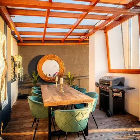 A/c Lux Rooftop 6br+3.5bath Wenceslas Square *