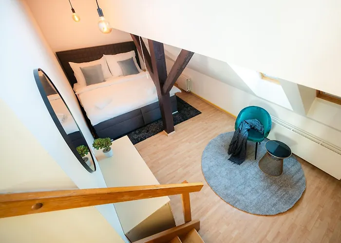 A/c Lux Rooftop 6br+3.5bath Wenceslas Square *