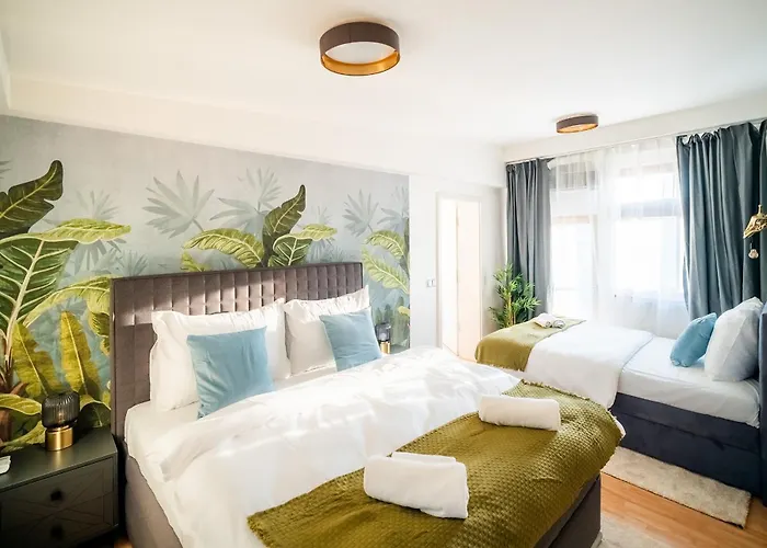 A/c Lux Rooftop 6br+3.5bath Wenceslas Square
