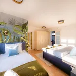 Apartment A/c Lux Rooftop 6br+3.5bath Wenceslas Square Prag